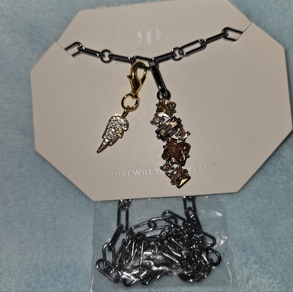 NEW Bomb Party Necklace - Picture 3 of 8